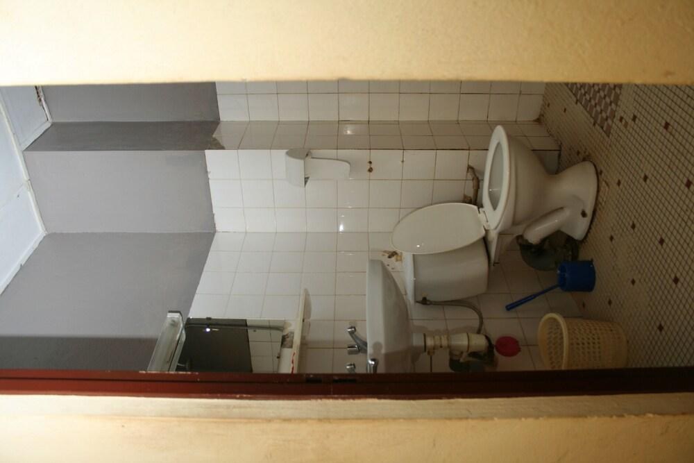 ELITE HOTEL photo 2