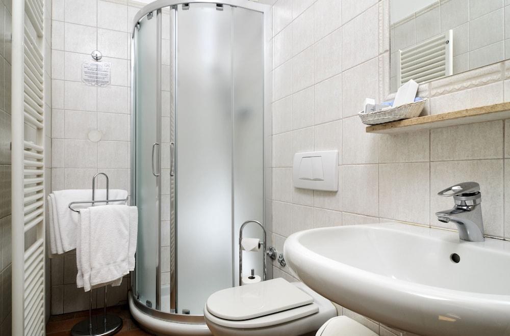 PRAGA 1 HOTEL photo 3