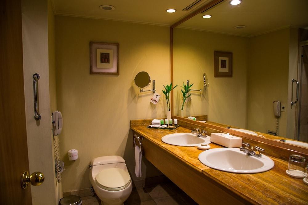 SWISSOTEL QUITO photo 3