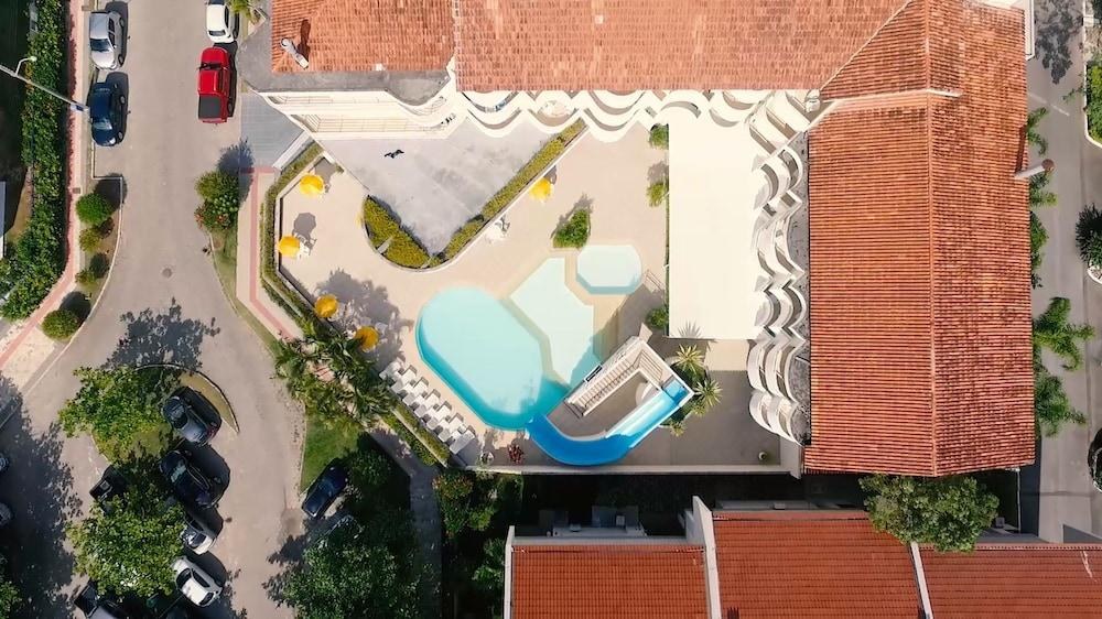 HOTEL PRAIA BRAVA photo 4