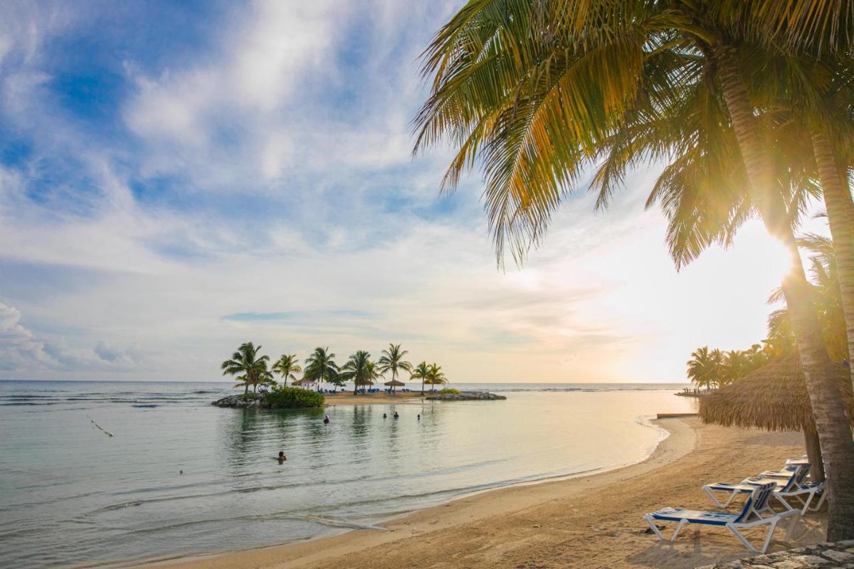 CATALONIA MONTEGO BAY photo 2