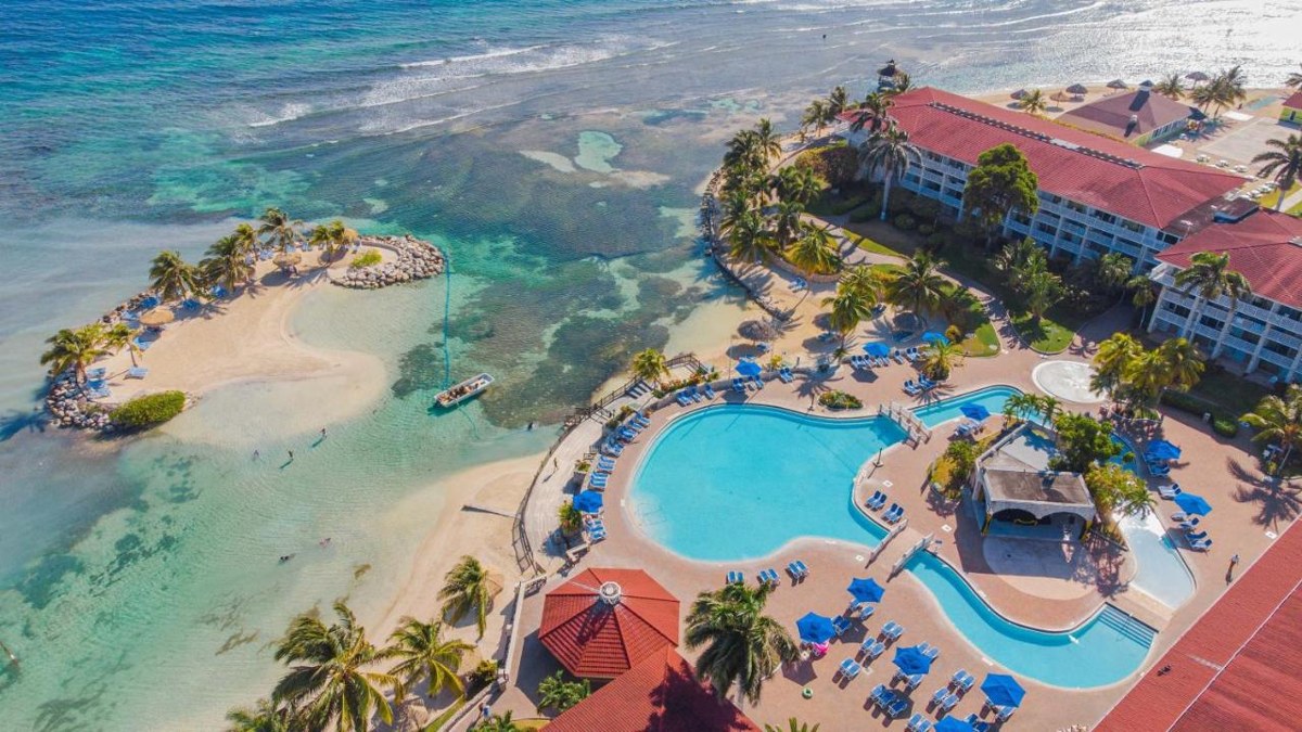 CATALONIA MONTEGO BAY photo 4