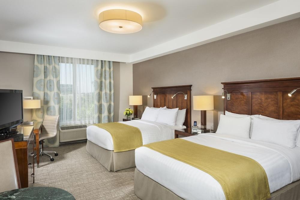 Ayres Hotel Anaheim photo 2
