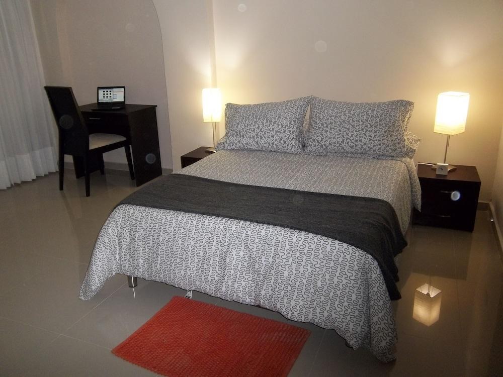 HOTEL GOLDEN HOUSE photo 2