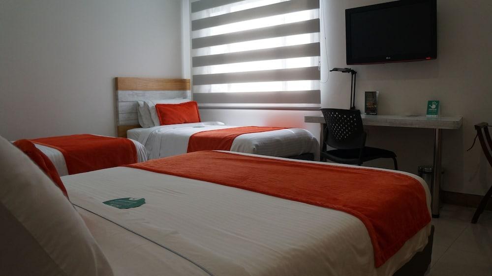Hotel Lincoln photo 2