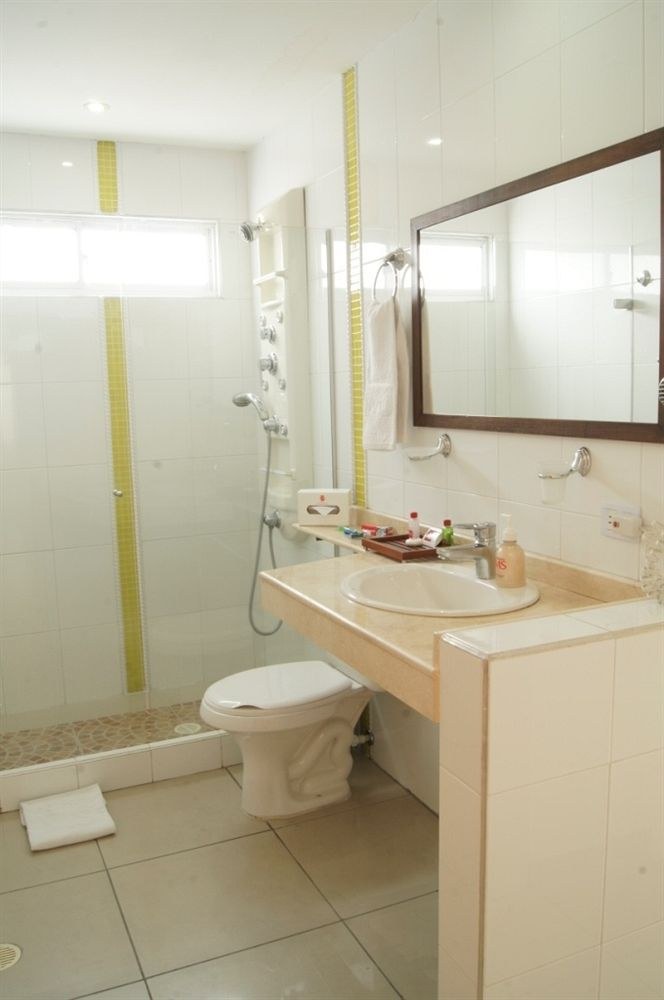 Basic Hotel Centenario by Hoteles MS photo 1