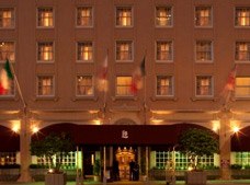 THE LANCASTER HOTEL