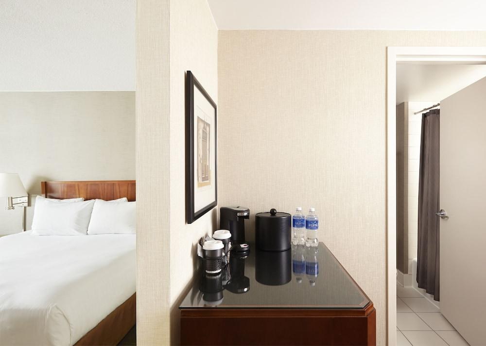 HYATT ROSEMONT photo 4