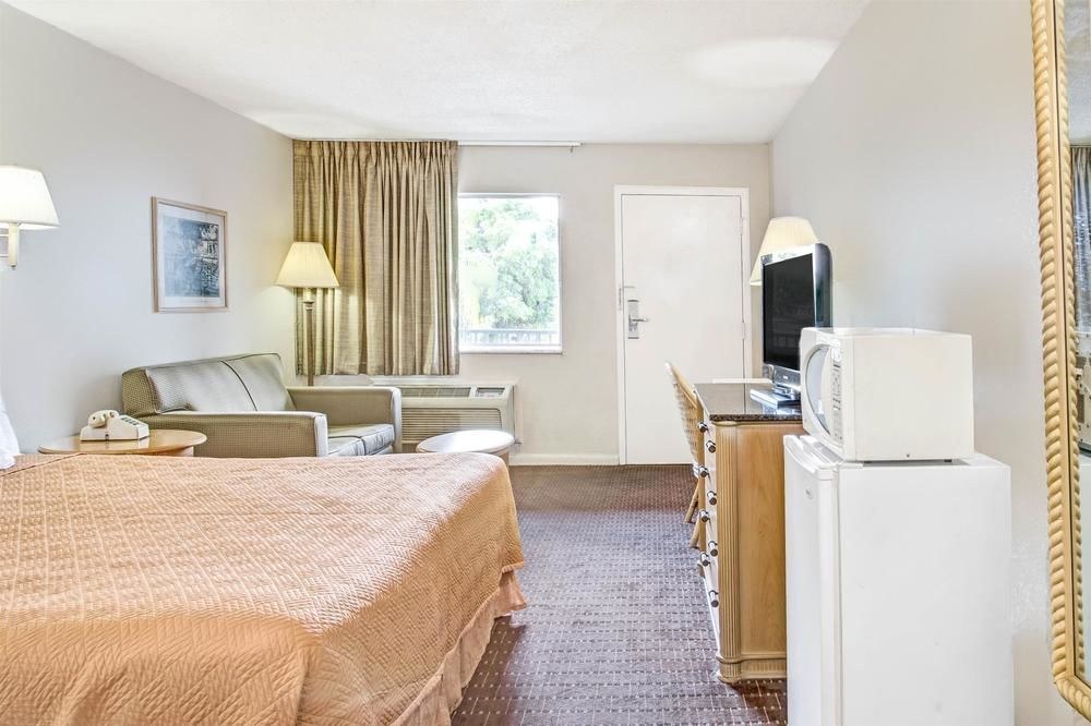 SUPER 8 KISSIMMEE