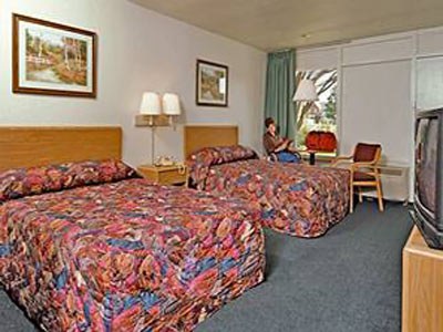 Travelodge by Wyndham Orlando Lake Buena Vista S photo 2