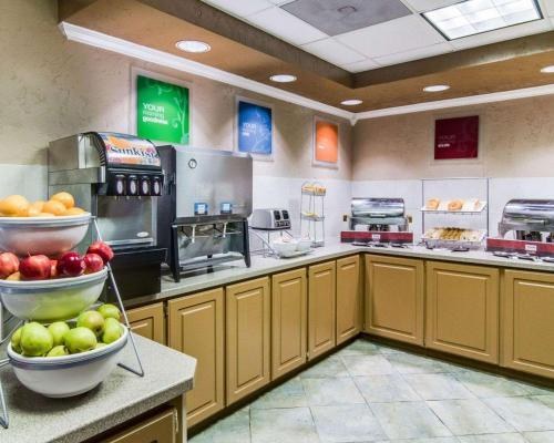 Comfort Suites Kingwood/Humble photo 3