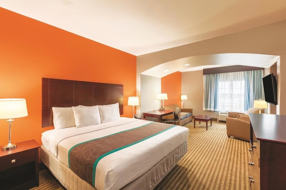 LA QUINTA INN &AMP; SUITES HOUSTON BUSH INTL AIRPORT E photo 1