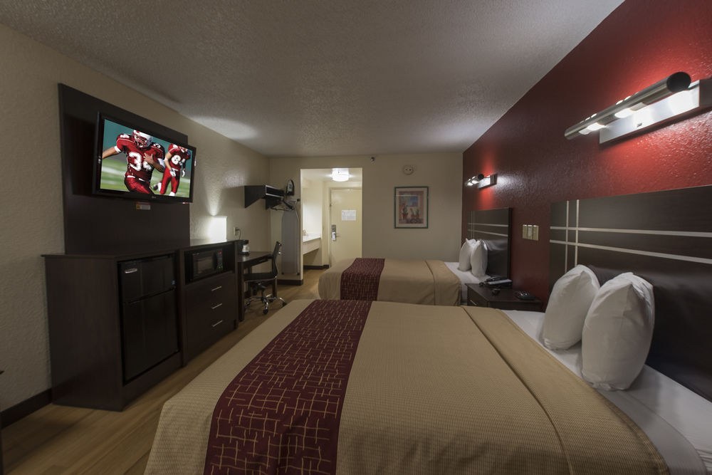 RED ROOF INN HOUSTON - BROOKHOLLOW