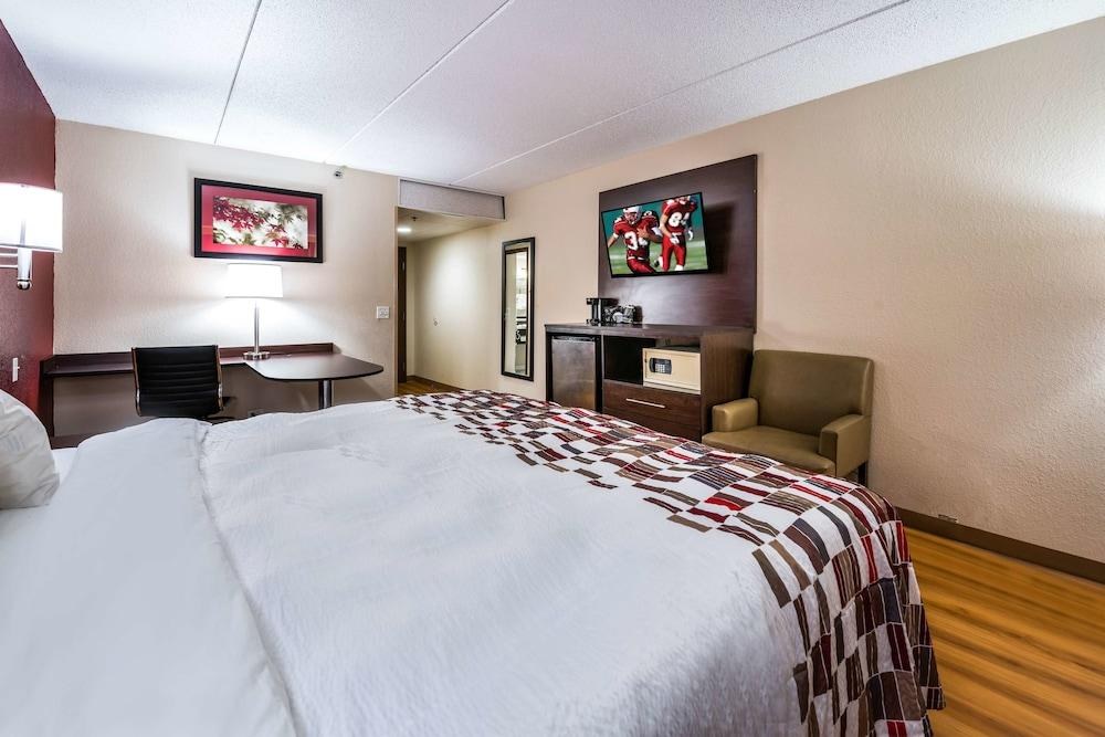 Red Carpet Inn
