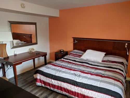 Skylark Motel photo 3