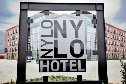 NYLO DALLAS LAS COLINAS