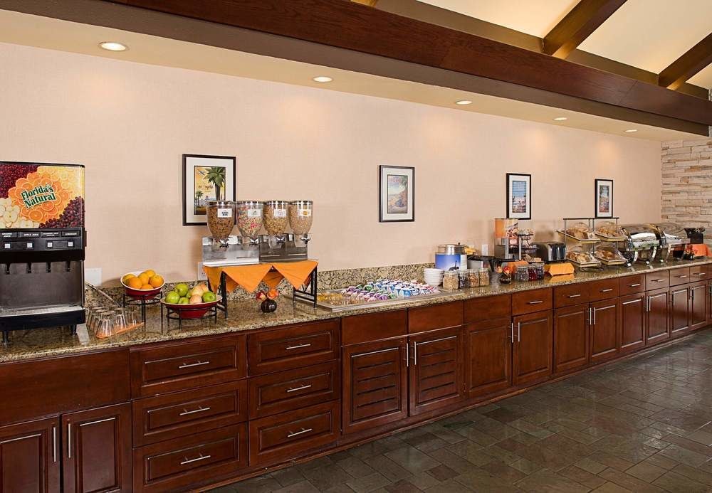 RESIDENCE INN BY MARRIOTT ADDISON photo 3