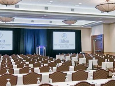 HILTON SAN ANTONIO HILL COUNTRY HOTEL AND SPA photo 2
