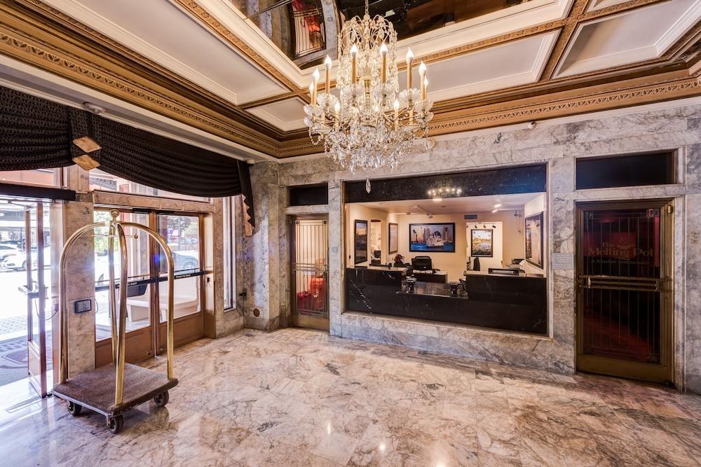 GASLAMP PLAZA SUITES photo 2