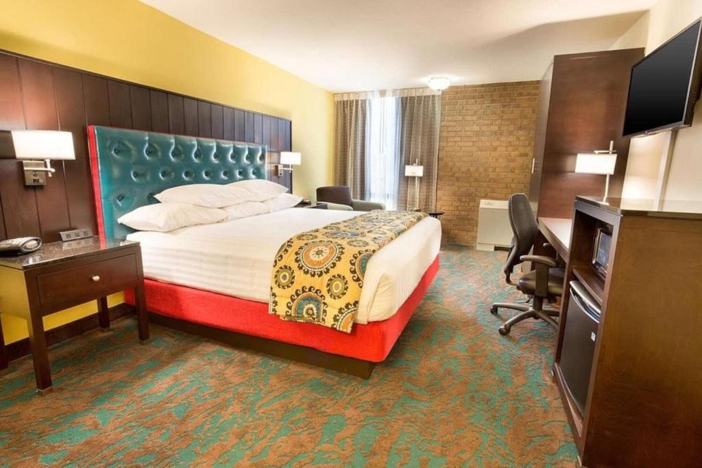 Heritage Inn & Suites San Antonio Airport, Trademark Wyndham