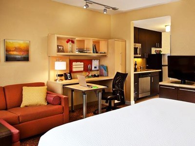 Candlewood Suites Miami Doral by IHG photo 2