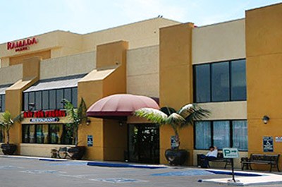 RAMADA PLAZA GARDEN GROVE ANAHEIM SOUTH photo 3