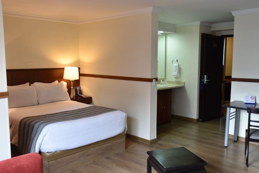 HOTEL SAINT SIMON photo 3