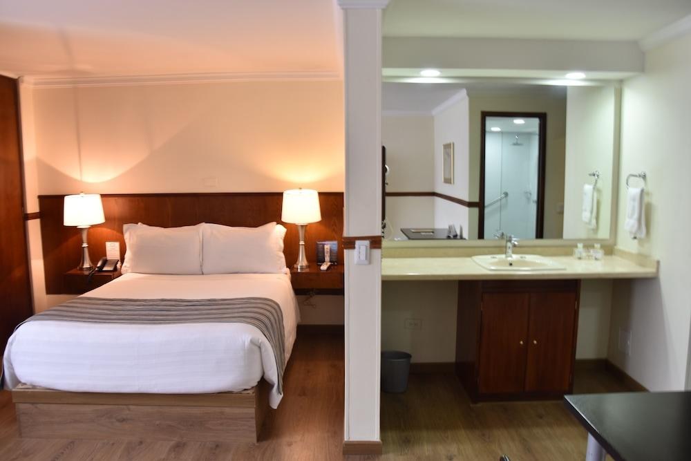 HOTEL SAINT SIMON photo 4