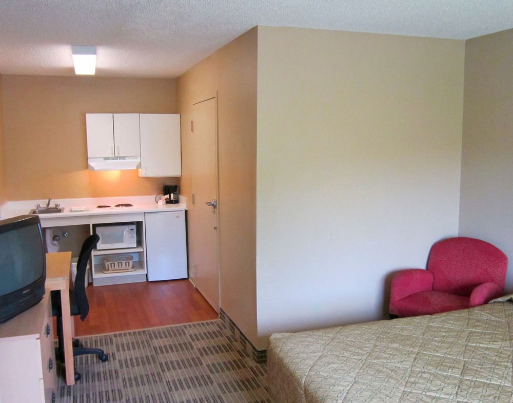 CROSSLAND ECONOMY STUDIOS - ORLANDO - UCF AREA