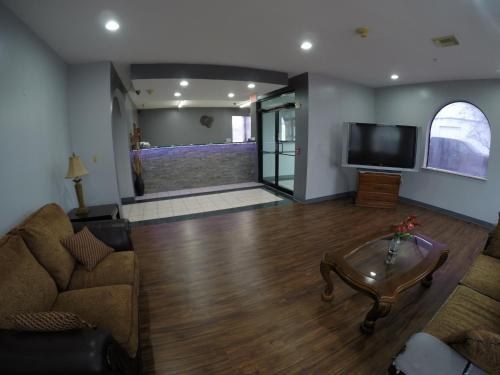 GARDEN SUITES photo 4