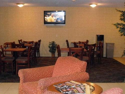 HOMEGATE STUDIOS &AMP; SUITES SAN ANTONIO FIESTA PARK photo 3