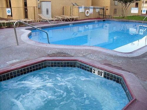 HOMEGATE STUDIOS &AMP; SUITES SAN ANTONIO FIESTA PARK photo 4
