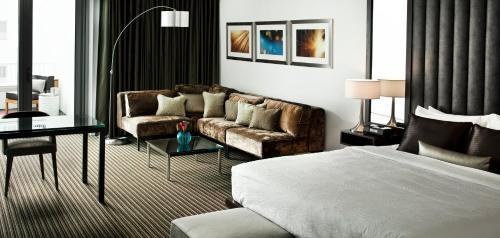 HOTEL LUMEN, A KIMPTON HOTEL photo 2