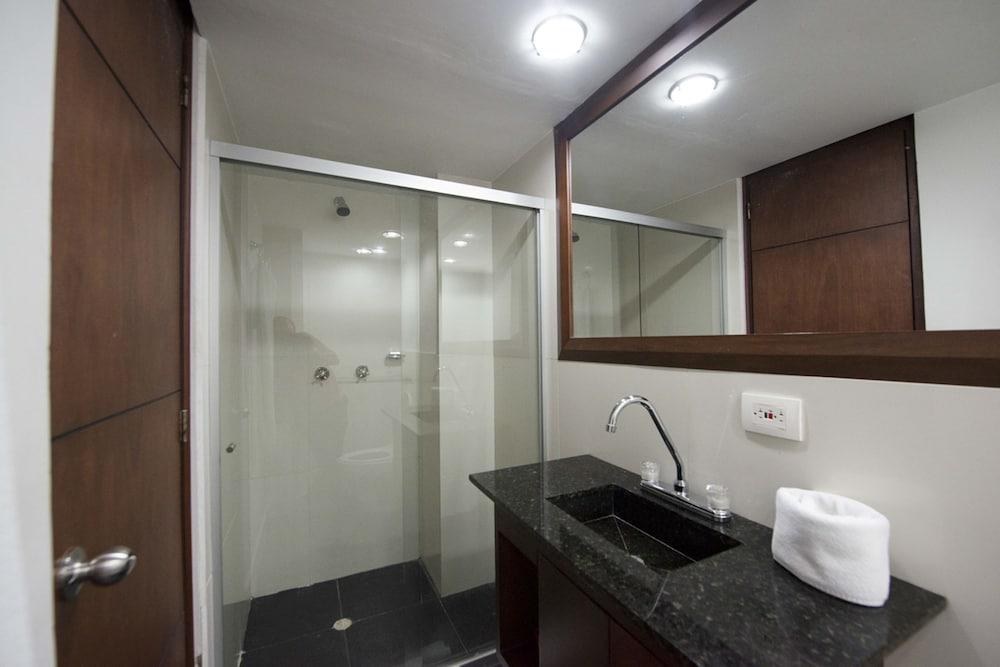 Hotel Suite Comfort photo 2