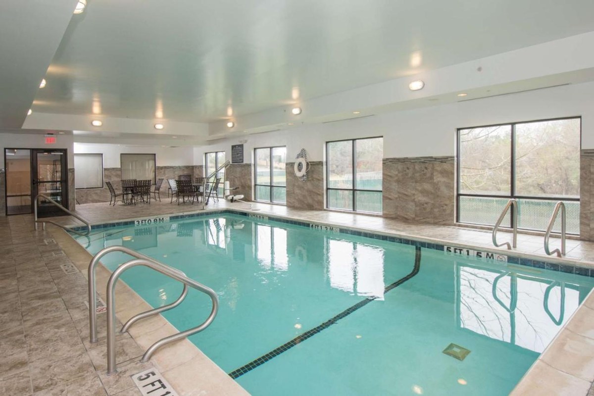 Hampton Inn & Suites Selma-San Antonio-Randolph AFB Texas photo 2