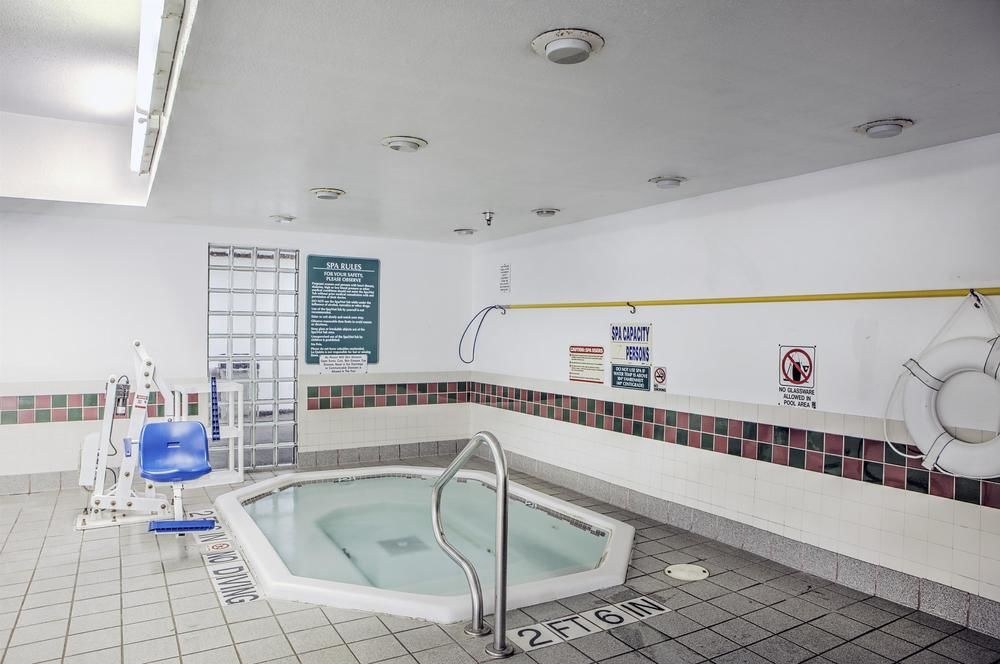 La Quinta Inn & Suites Dallas Northwest photo 1