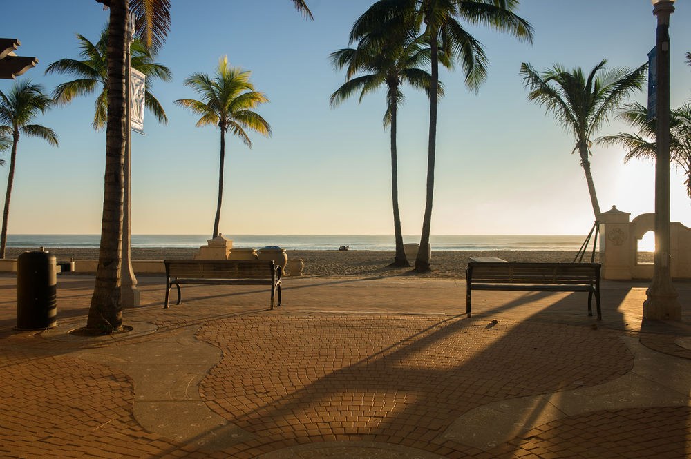 Hollywood Beachside Boutique Suites