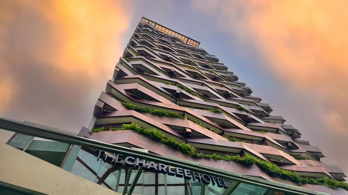 THE CHARLEE HOTEL