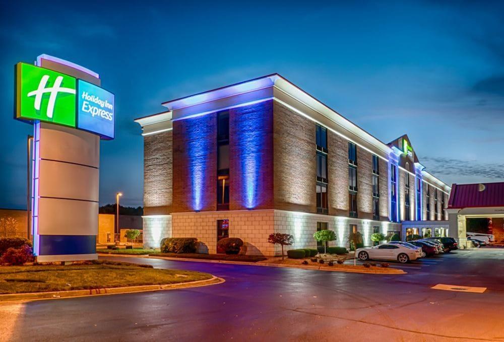 HAMPTON INN CHICAGO CRESTWOOD photo 3