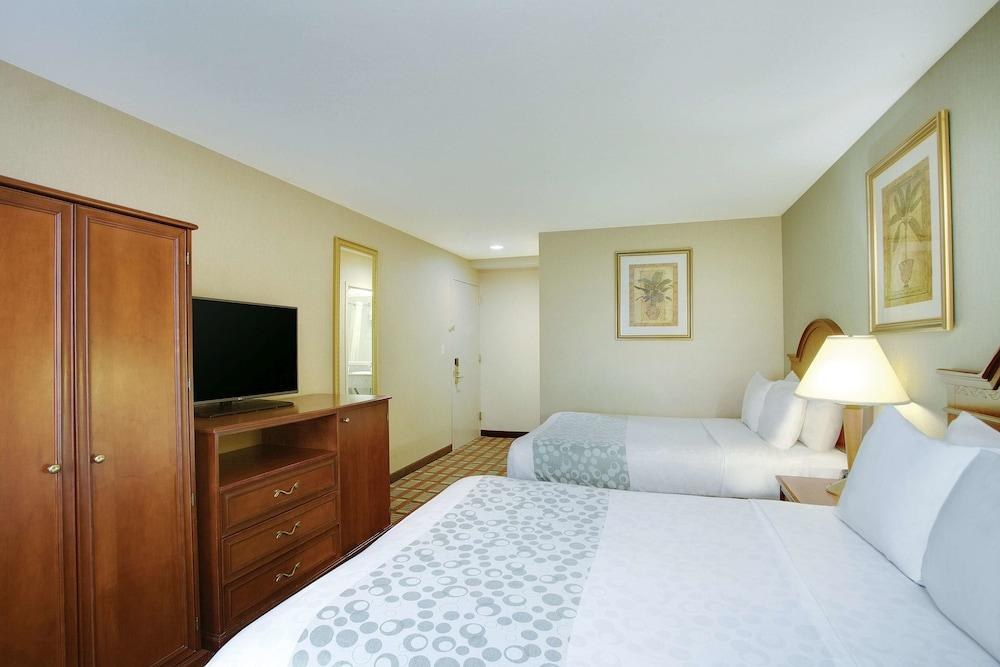LA QUINTA INN QUEENS (NEW YORK CITY) photo 2