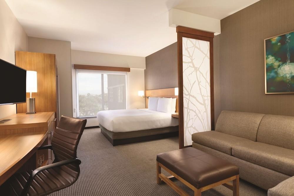 Hyatt Place at Anaheim Resort/Convention Center photo 3
