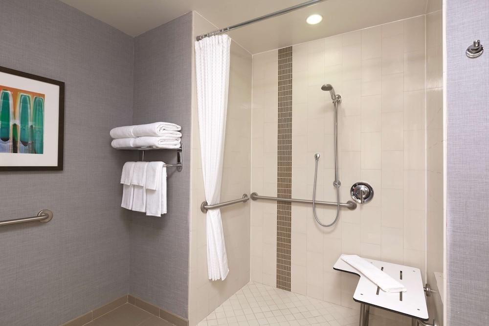 Hyatt Place at Anaheim Resort/Convention Center photo 4