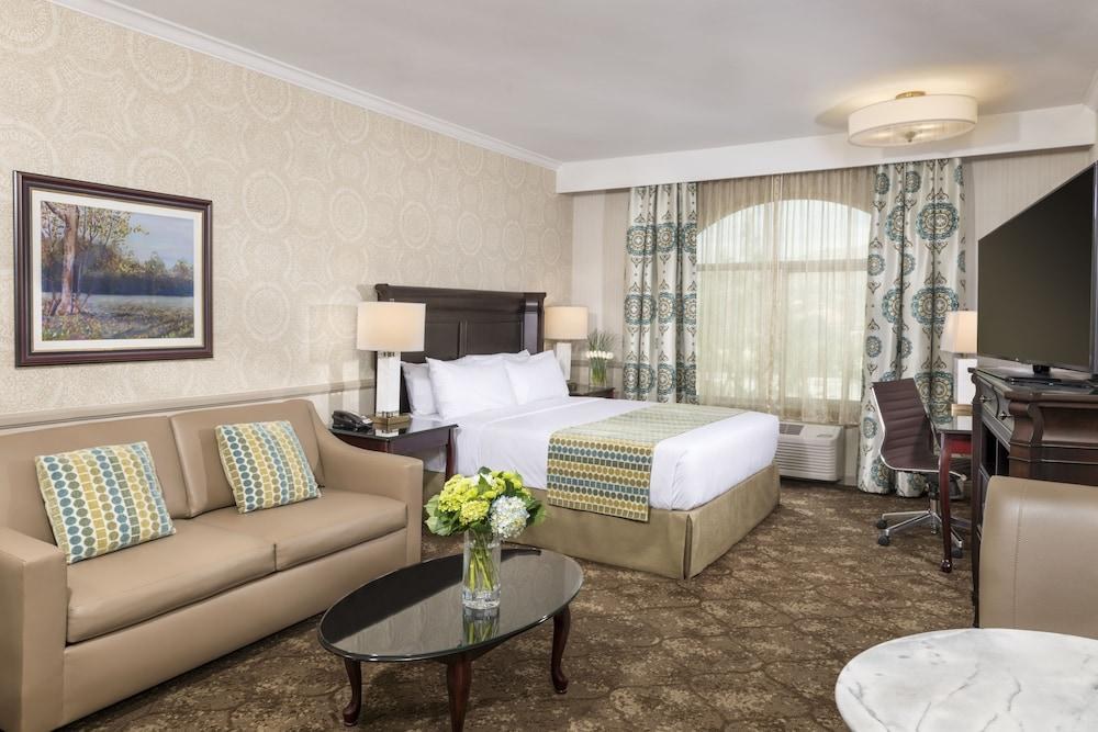 Ayres Suites Yorba Linda photo 2