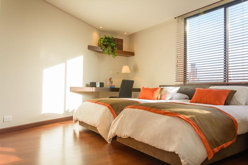 Nico ApartaSuites photo 2
