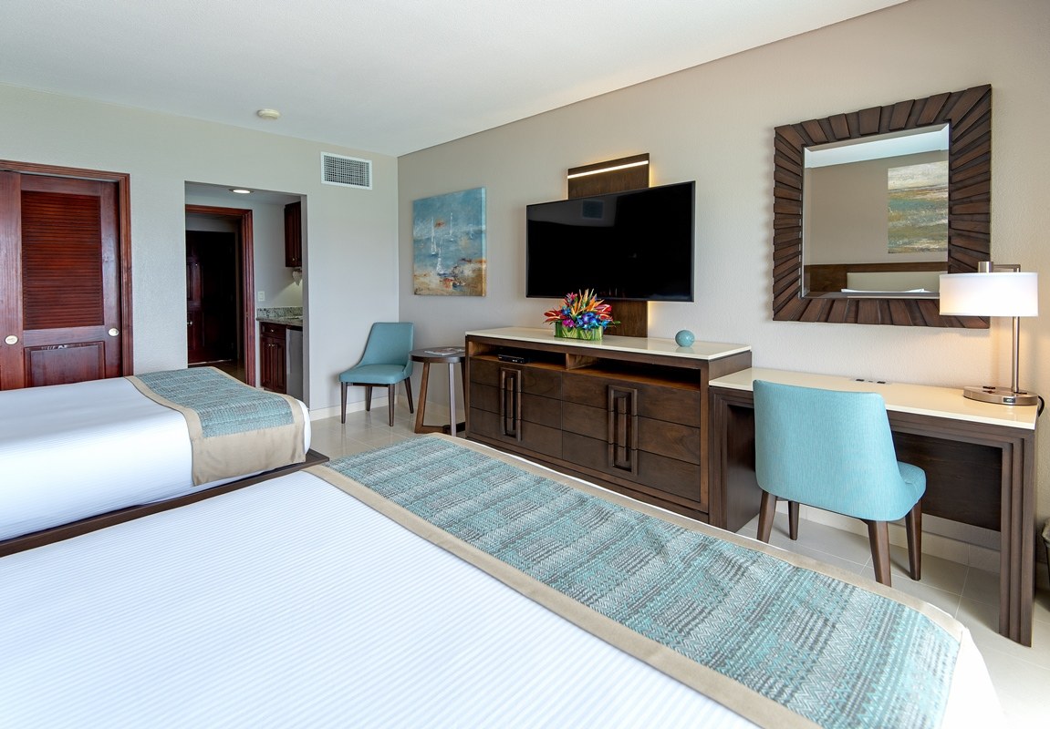 THE VILLAS AT SIMPSON BAY RESORT photo 2