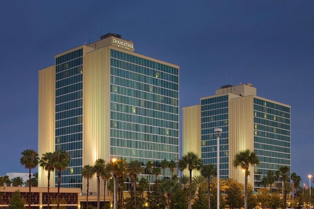DOUBLETREE ENTRANCE UNIVERSAL photo 4