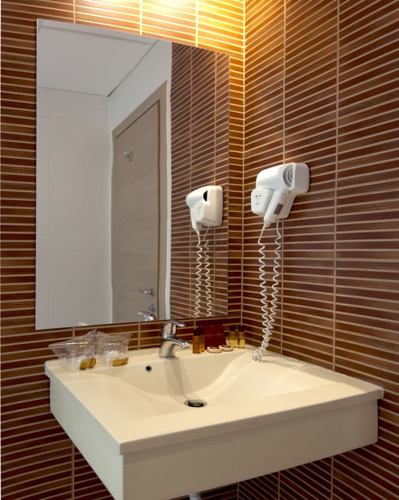 RIN CENTRAL HOTEL