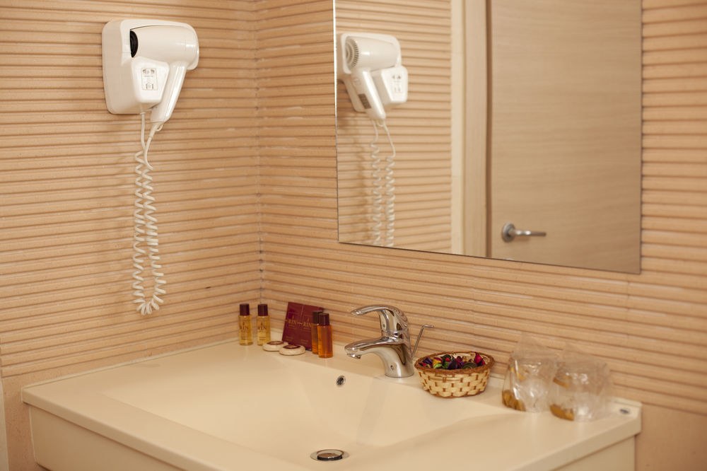 RIN CENTRAL HOTEL photo 1