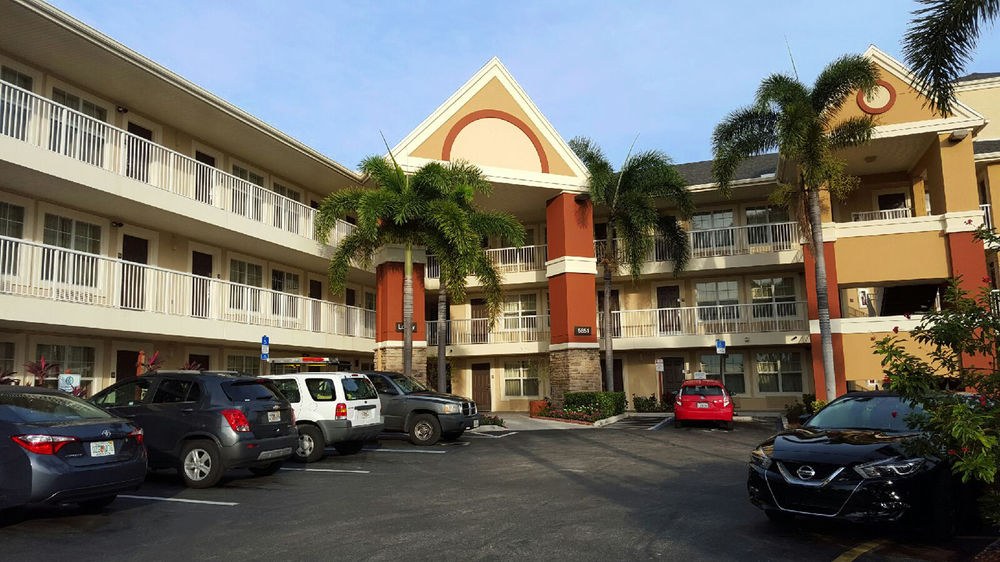 Extended Stay America Suites Ft Lauderdale Cyp Crk Andrews A photo 2