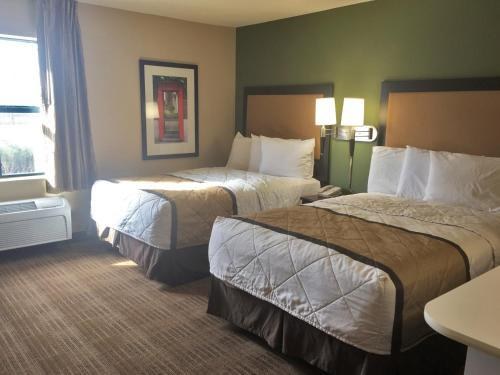 EXTENDED STAY AMERICA CHICAGO - DOWNERS GROVE photo 3